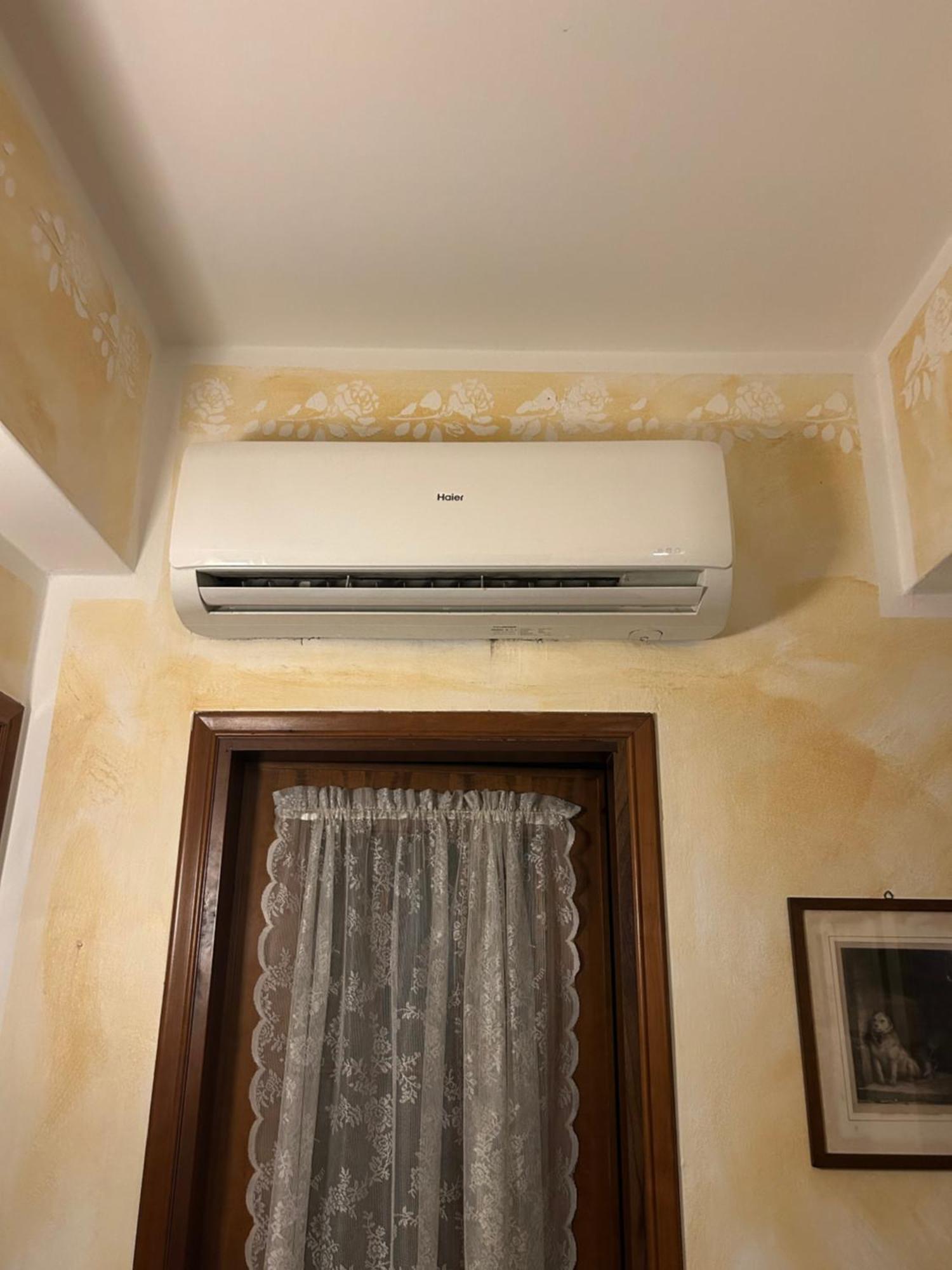 Le Bouganville Apartment 데센자노델가르다 외부 사진