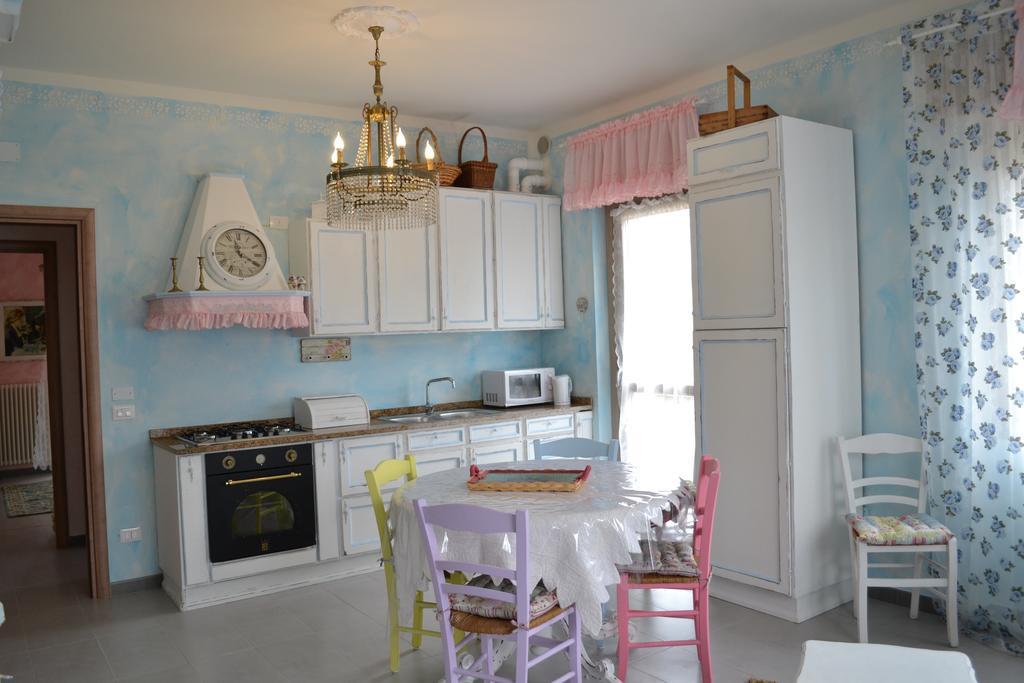 Le Bouganville Apartment 데센자노델가르다 외부 사진