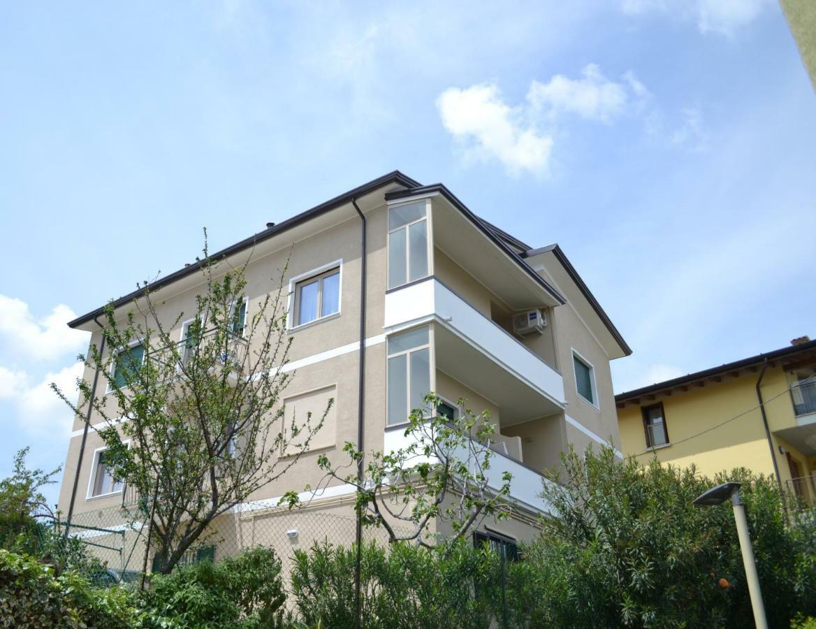 Le Bouganville Apartment 데센자노델가르다 외부 사진